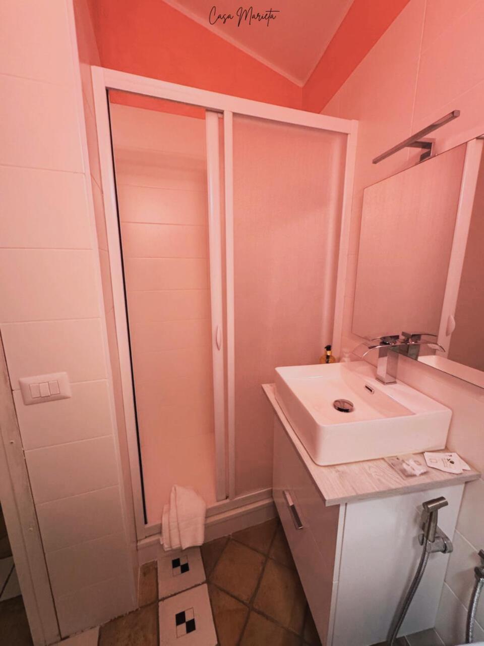 Marieta Rooms Sarzana Exterior foto