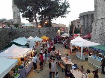 Marieta Rooms Sarzana Exterior foto